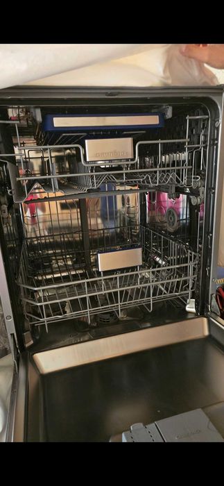 Съдомиялна GRUNDIG