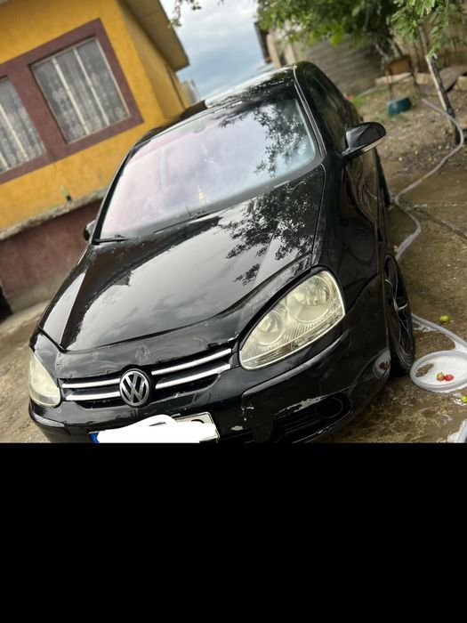 Vând Golf V 2 0 diesel