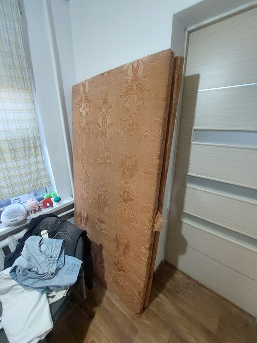 Продаю матрасы 2 штуки