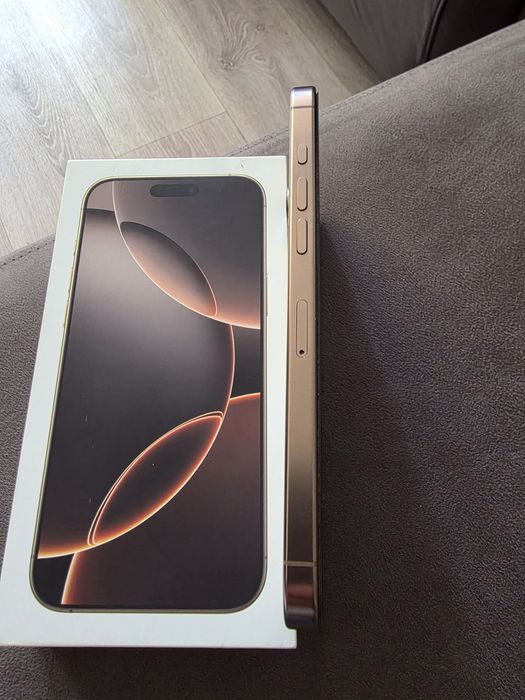 Apple iPhone 16 Pro Max
