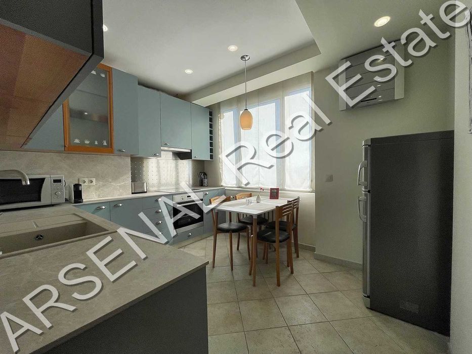 Дава се под наем Тристаен апартамент в София, Център - 125 кв.м за 1000 € - Снимка #3