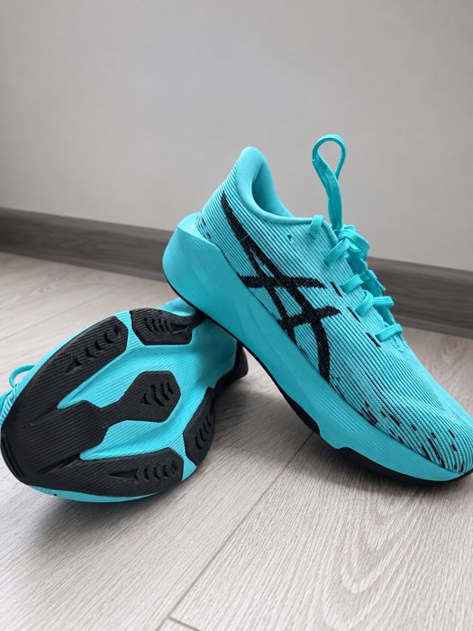 Asics Novablast 6
