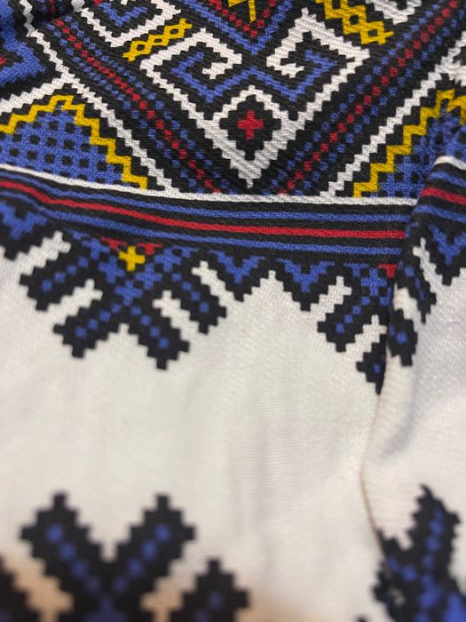 Rochie tradițională elegantă