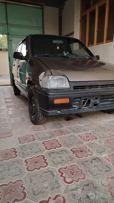 Tico avtomobili sotiladi