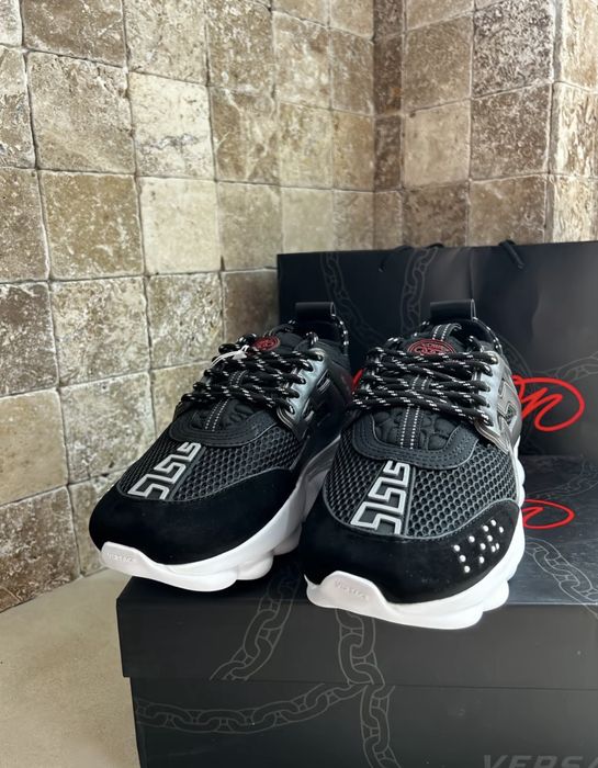Versace chain reaction premium black