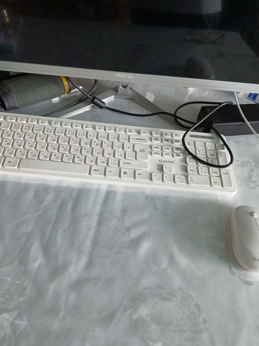 Моноблок белый maxal