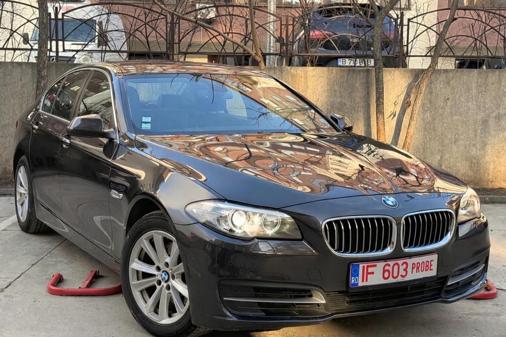 BMW F10 Facelift 520D xDrive Automat - istoric service complet .