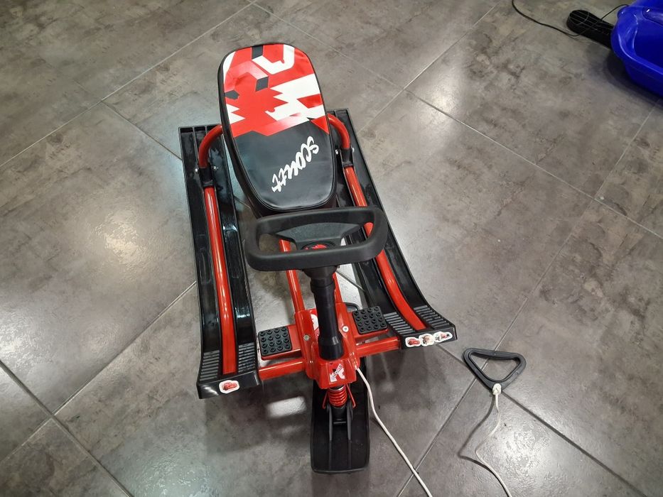 Червена Чук и Гек шейна и  Plastkon SUPERJET Синя шейна