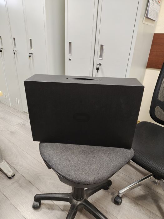 Продавам Oculus rift