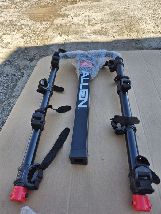 Стойка за колела за монтаж на теглич.