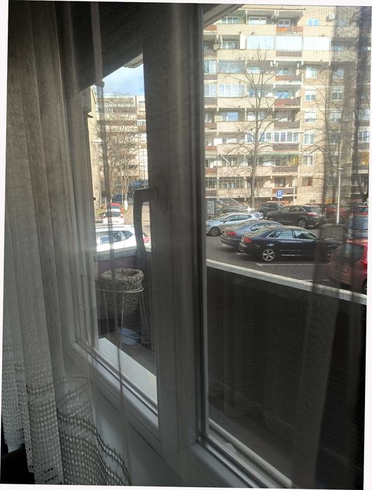 Ap zona Magheru  3 cam decomandate  la parter - Oradea