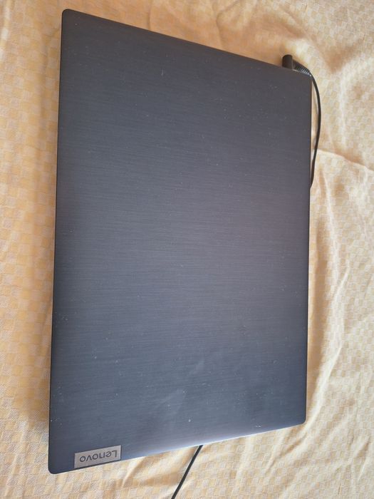 Лаптоп Lenovo ideapad 3