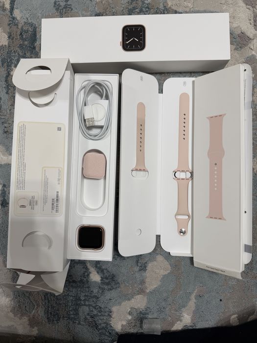 Apple Watch Series 5 va 3 sotiladi