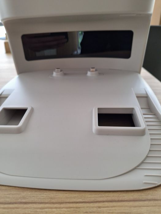 Пахосмукачка робот Philips HomeRun за сухо и мокро почистване ​Серия 7