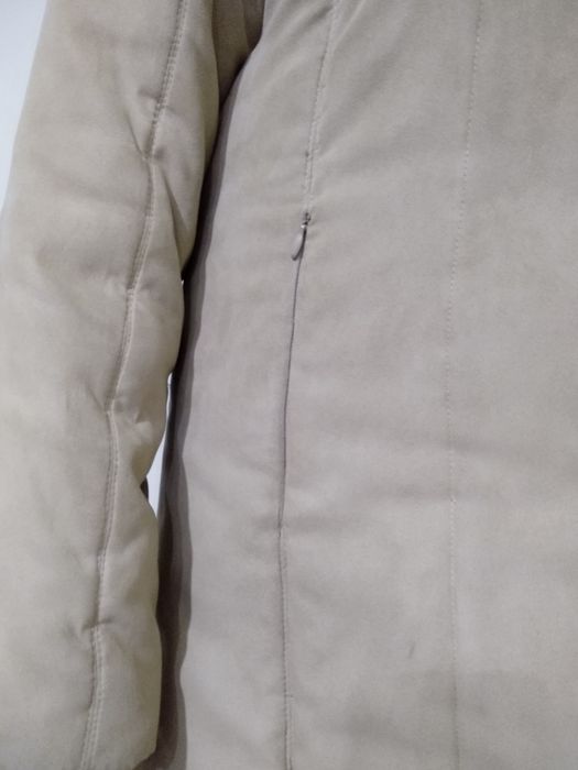 Haina dama matlasata lunga, impecabila, mar 46, House of Art