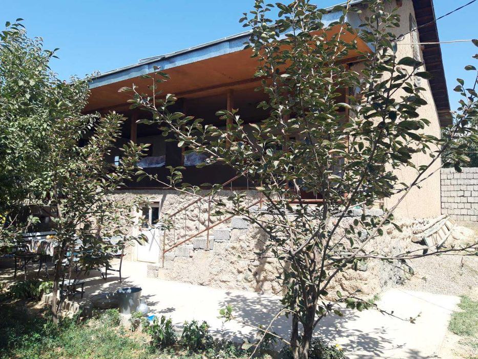 Parkent tumanida uy-joy sotiladi