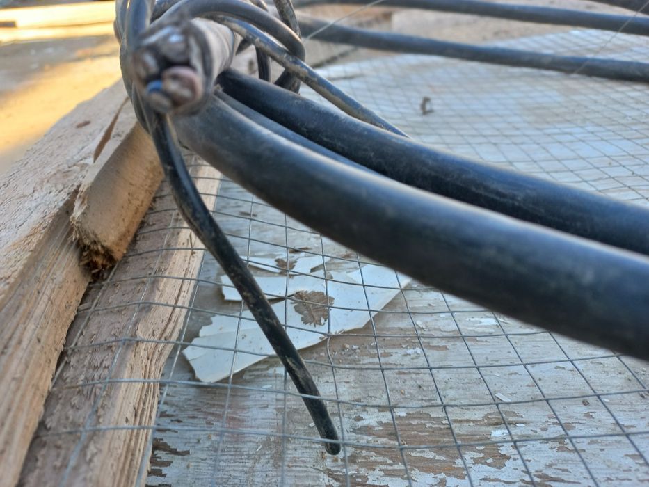 Продается остаток алюминиевого провода для общего  кучадан олиш учун