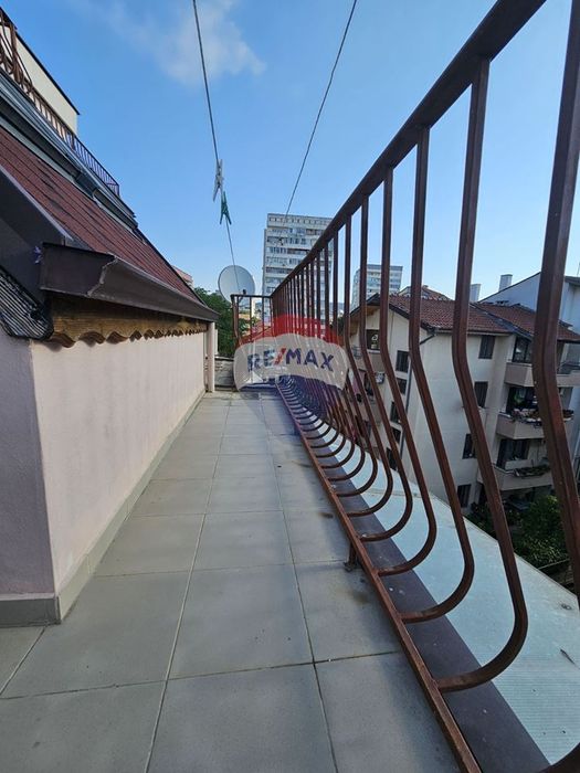 Дава се под наем Двустаен апартамент в Варна, Цветен квартал - 62 кв.м за 459 € - Снимка #9