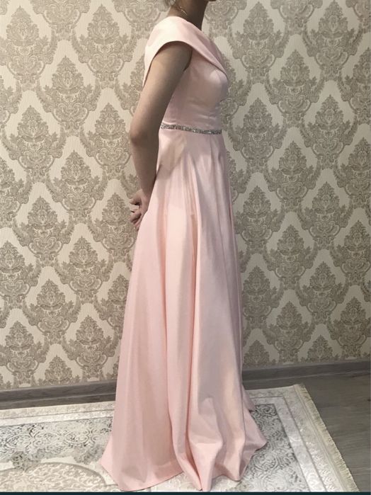 продам платье б/у