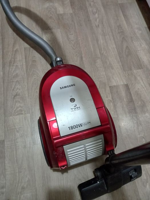 Продам пылесос Самсунг