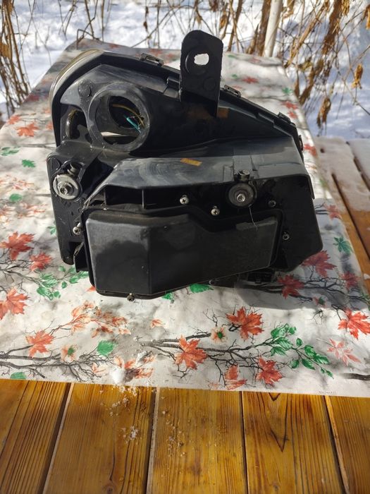 Фары на FAW 1024 б/у