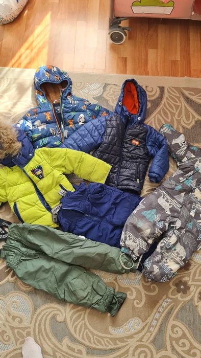 Продам детские вещи