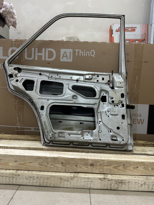 Запчасти мерседес 190