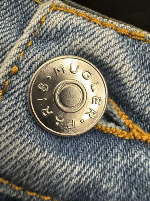 Чисто нови дънки Mugler