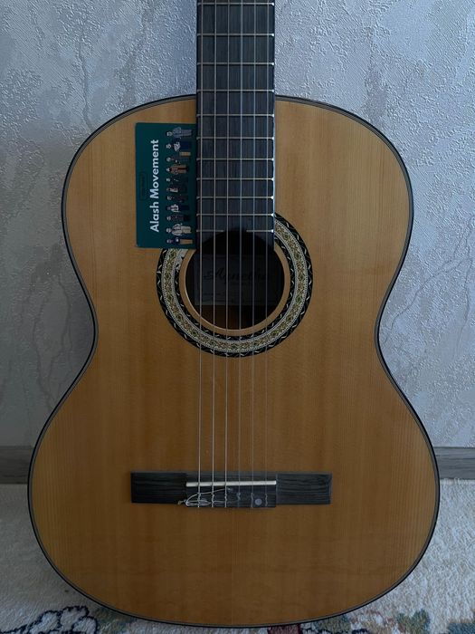 Гитара классическая