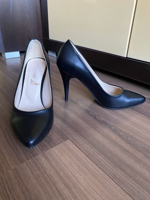 Дамски обувки използвани