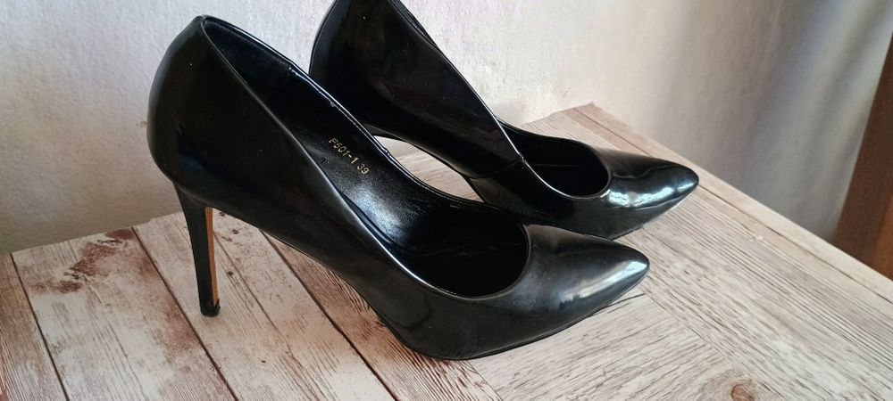 Pantofi dama mărimea 39