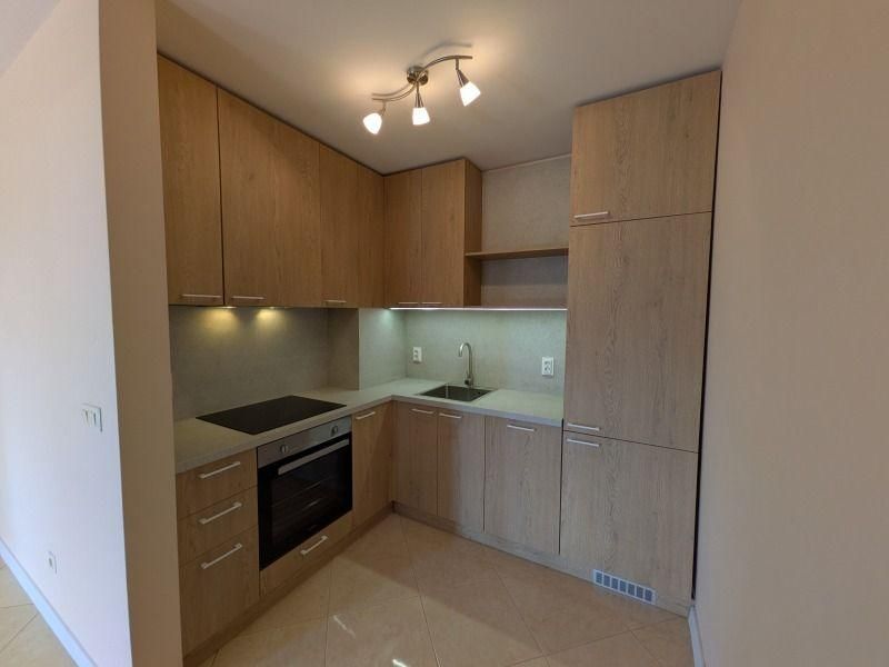 Дава се под наем Тристаен апартамент в София, Красно село - 104 кв.м за 950 € - Снимка #1