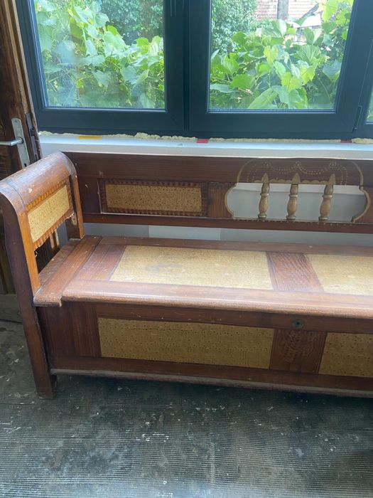 Vând cuverturi de pat/fețe de masă/ladă/ bancă de zestre