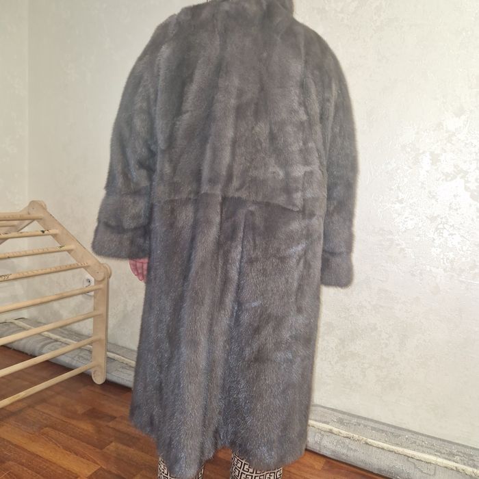 Продам норковую шубу