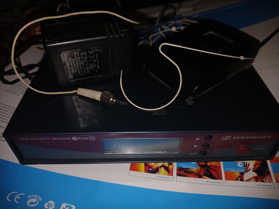 Golovnoy distansionniy mikrofon ZENNHISER