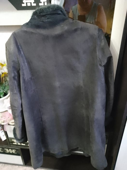 Продам  одежду .