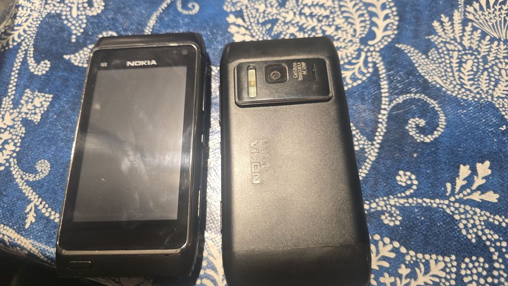 Апарат Nokia N8 2 броя