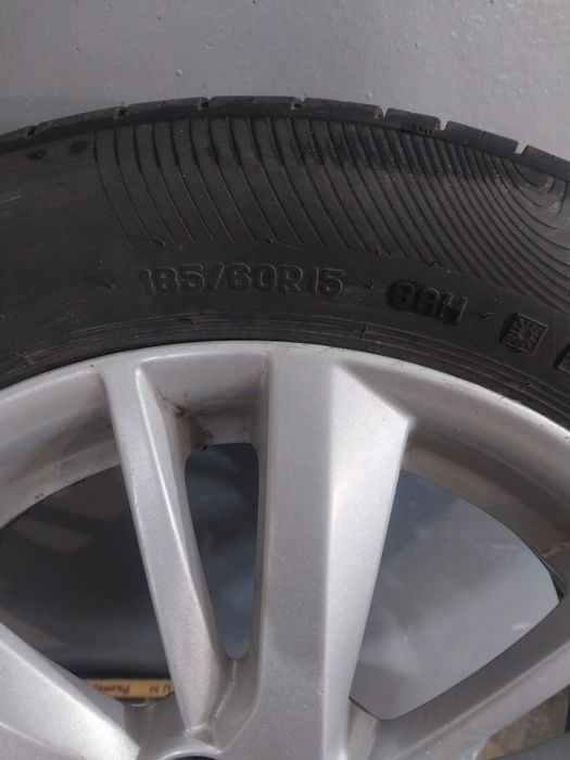 Продам комплект колес