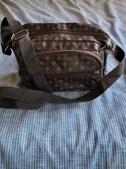 Дамска раничка, чанта