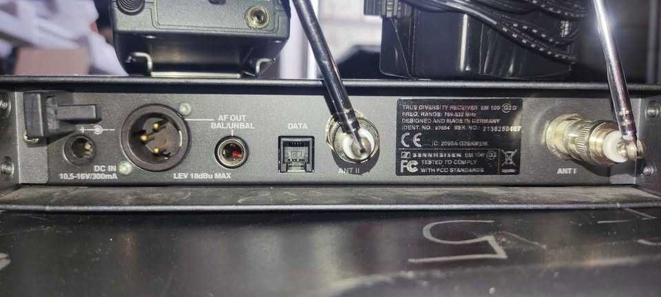 Sennheiser EW100 G2 безжична система  честотна лента D