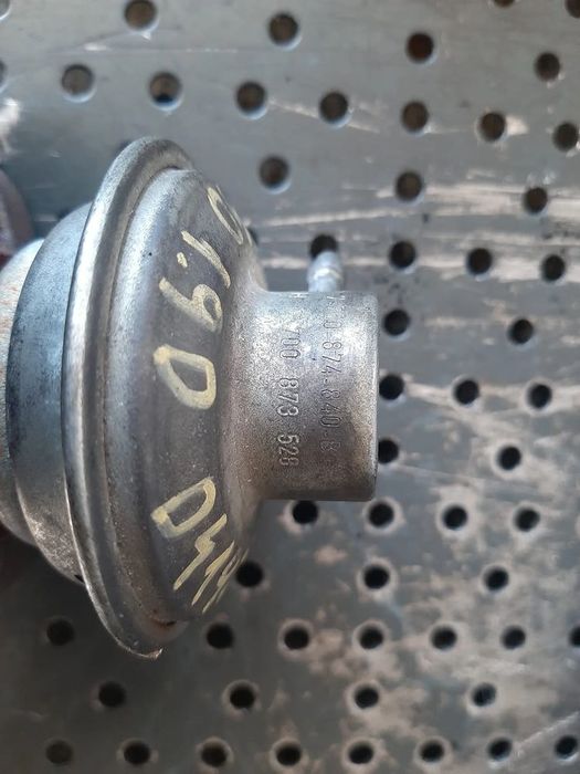 egr  d419272  1.9 d volvo v40 s40   700873528