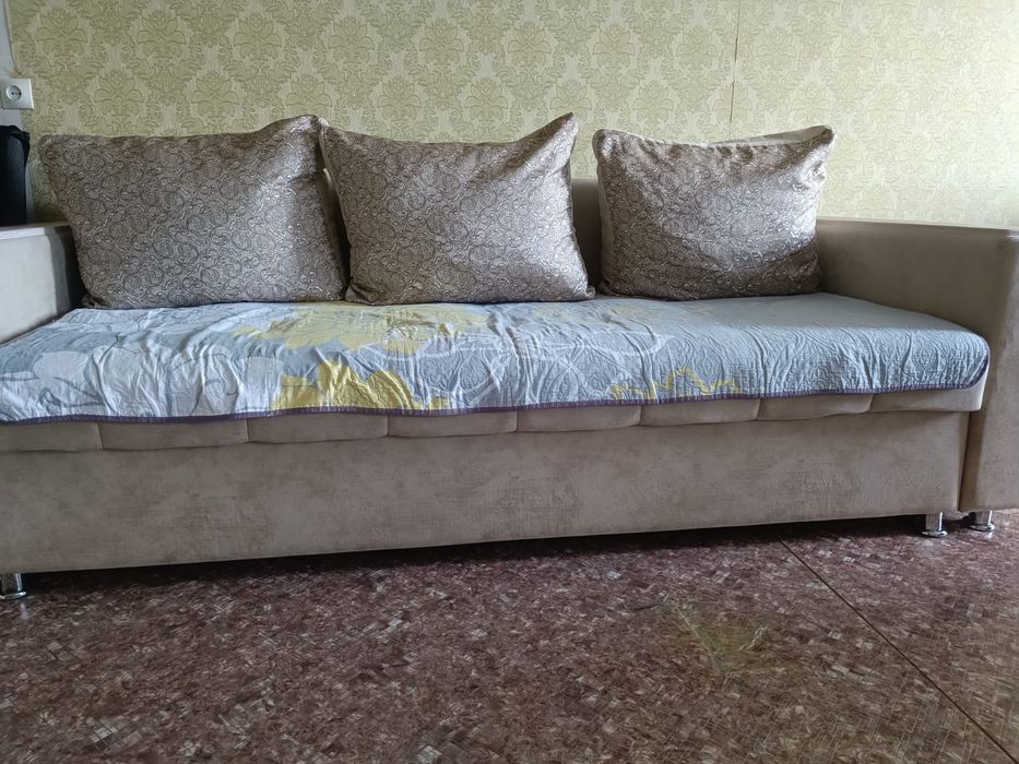 Продам двойку ,диван +диванчик.