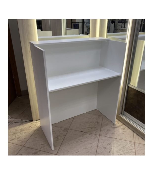 Продам ресепшн и 3 стеллажа