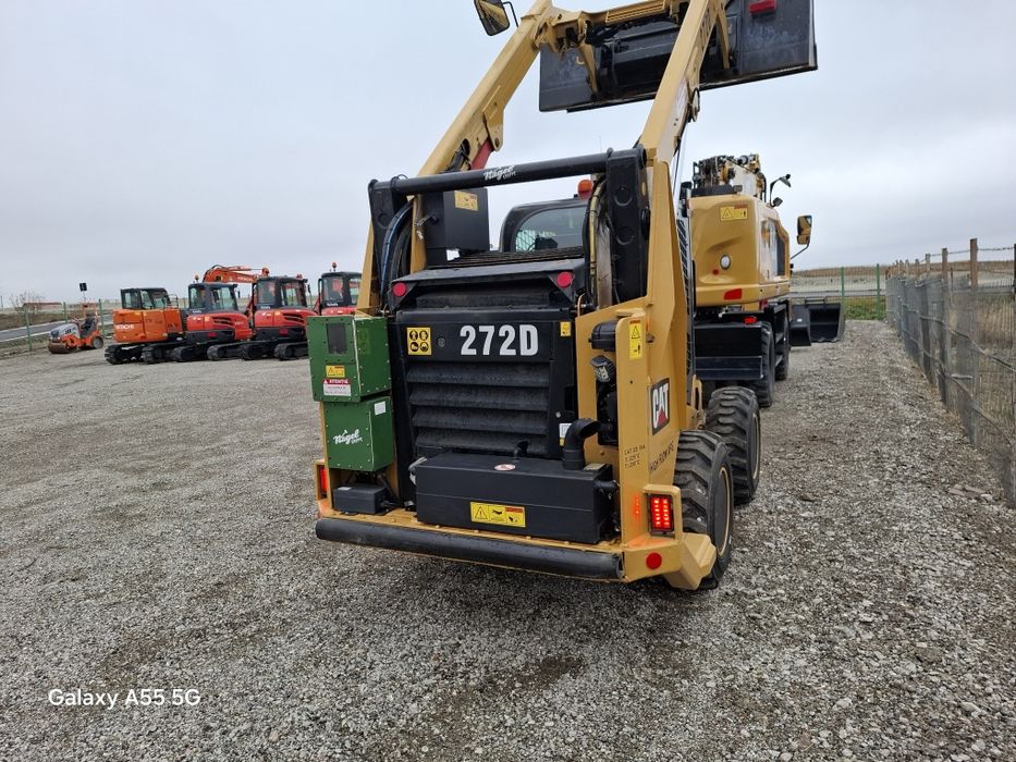 Încărcător frontal