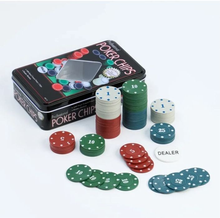 Покерный набор 100 фишек новый !