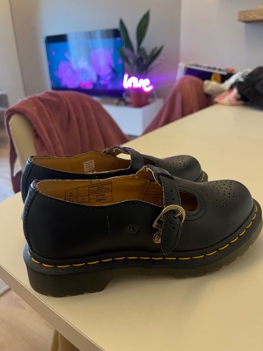 Обувки Dr. Martens женски