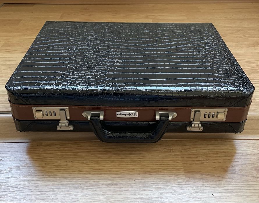 Geanta/servieta din piele cu cifru negru