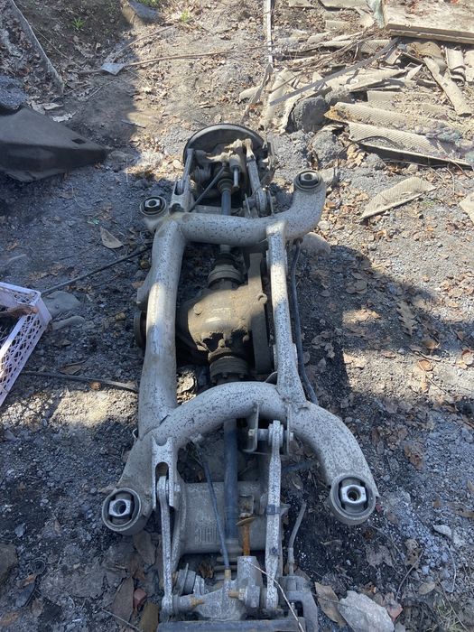 Запчасти на бмв е39