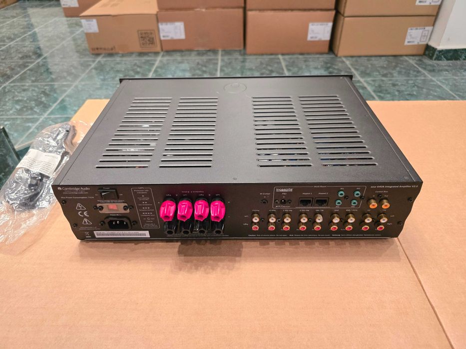 Amplificator Cambridge Audio Azur A640 V2 integrated Amplifier (UK)