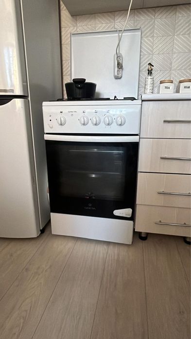 Продам газ плита Greta